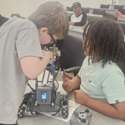 Picture of Summer Camp - Robotics Intermediate AD